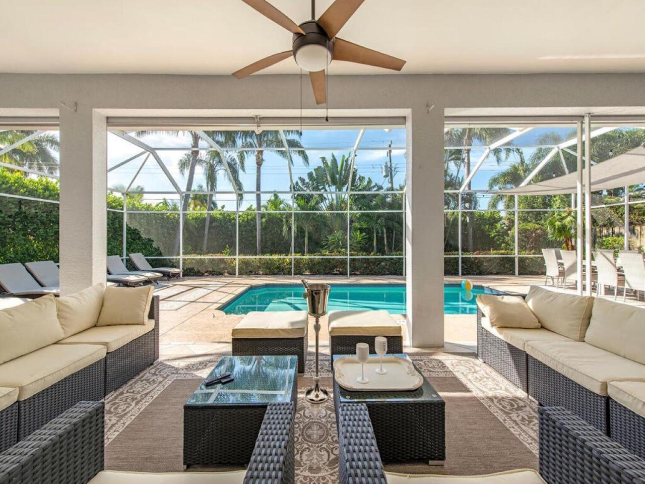 Lux Family 3 Bedroom With Pool Villa Walk To Beach And Mercato North North Naples Buitenkant foto